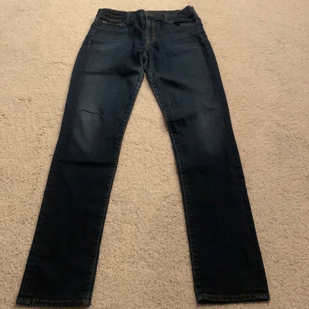 J Brand Skinny Jeans! Size 27 in medium to dark rinse wash